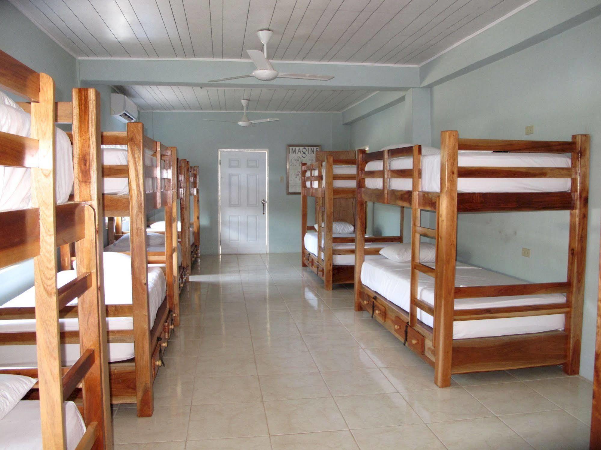 Just Next Door Hostel Treasure Beach Exterior photo